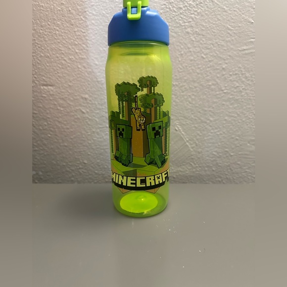Zak! Minecraft 16oz green water bottle new Minecraft water bottle - Picture 2 of 7